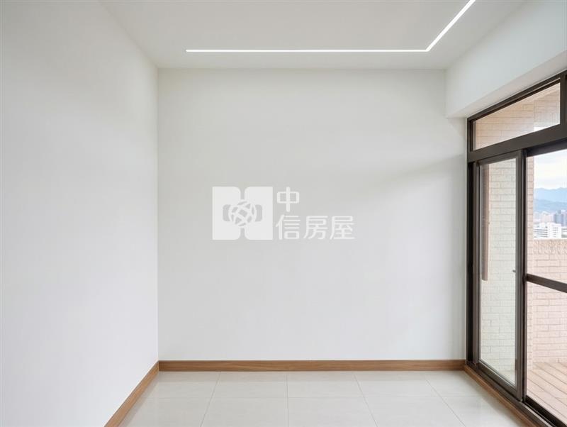 傳山水雙車電梯別墅房屋室內格局與周邊環境