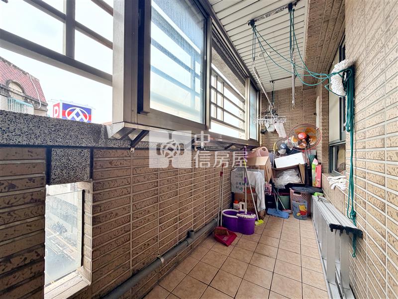 大河文明大四房平車房屋室內格局與周邊環境
