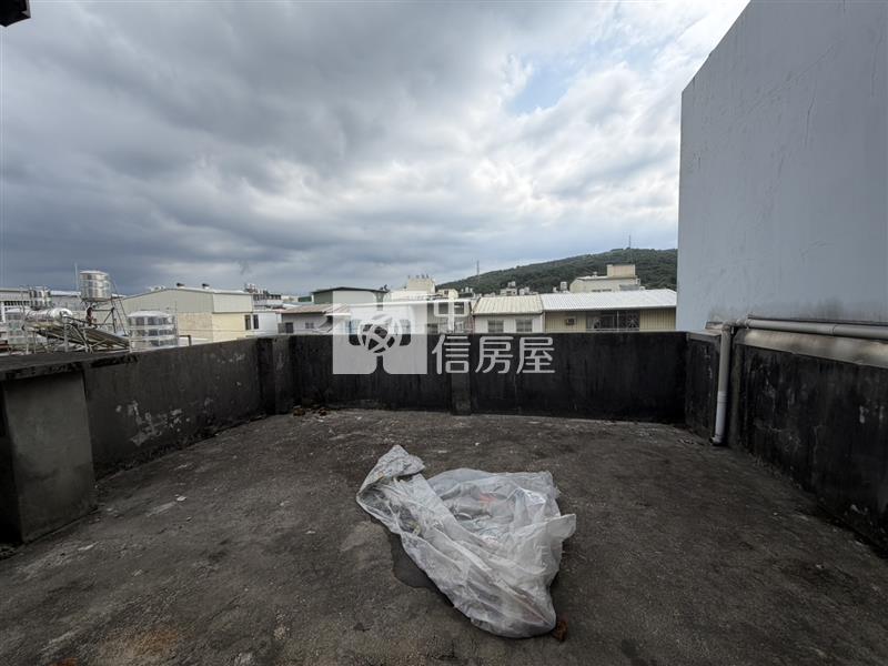 龍潭低總價大地坪透天-需大整理房屋室內格局與周邊環境