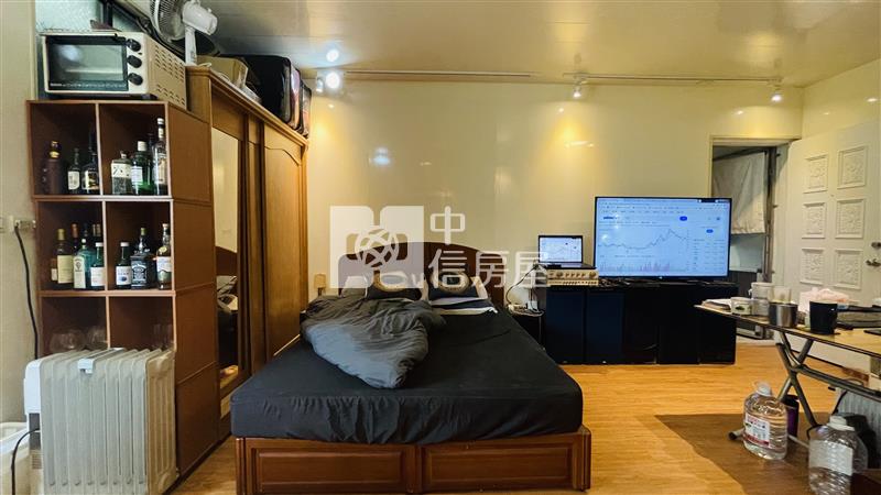 超低公設工業風溫泉熱套房房屋室內格局與周邊環境
