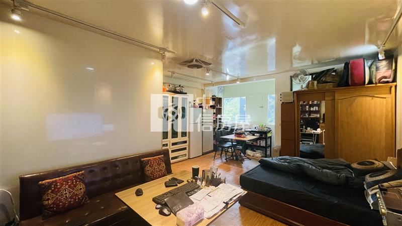 超低公設工業風溫泉熱套房房屋室內格局與周邊環境