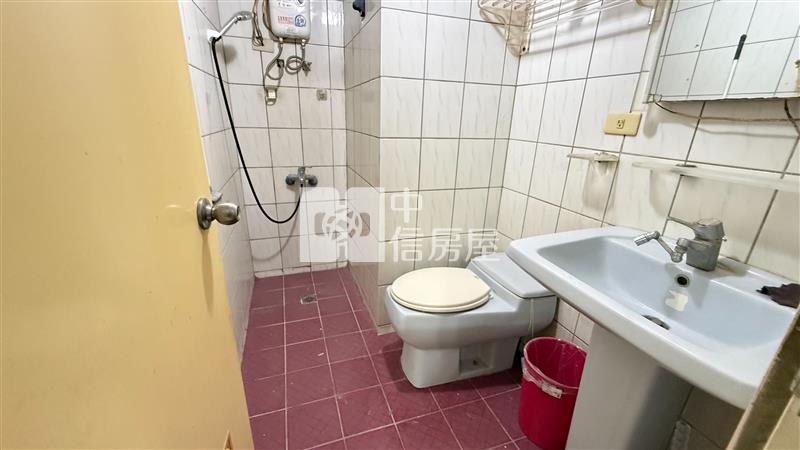 北區一中商圈大套房房屋室內格局與周邊環境
