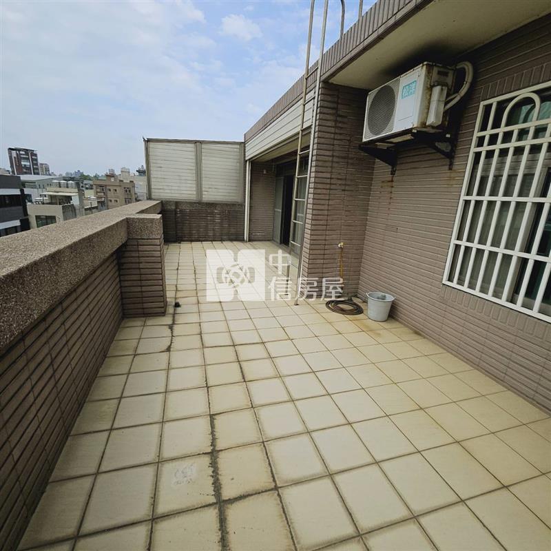 中壢義民路雙面寬透店房屋室內格局與周邊環境