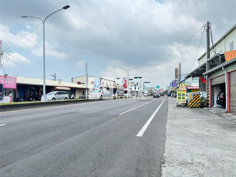 安定海寮一般美農地2房屋室內格局與周邊環境