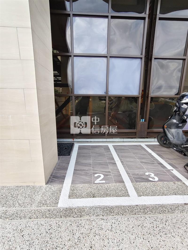 麻豆市中心/全新2房華廈/雙車位房屋室內格局與周邊環境