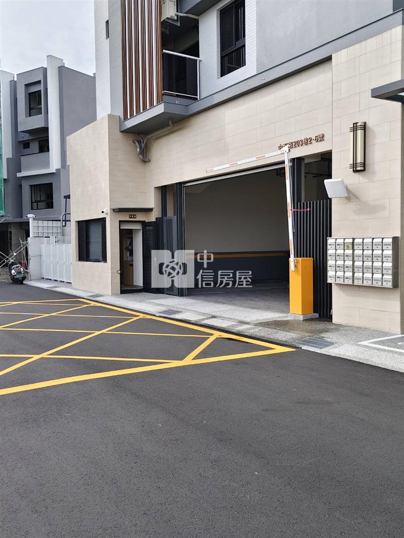 麻豆市中心/全新2房華廈/雙車位房屋室內格局與周邊環境