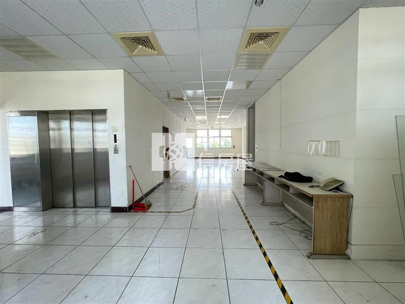 R11 龍潭工業區雙透天廠房【新莊中央加盟店】房屋室內格局與周邊環境