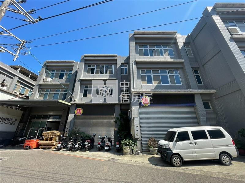 R11 龍潭工業區雙透天廠房【新莊中央加盟店】房屋室內格局與周邊環境