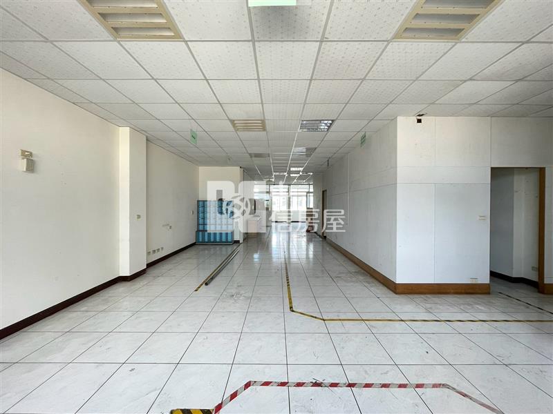 R11 龍潭工業區雙透天廠房【新莊中央加盟店】房屋室內格局與周邊環境