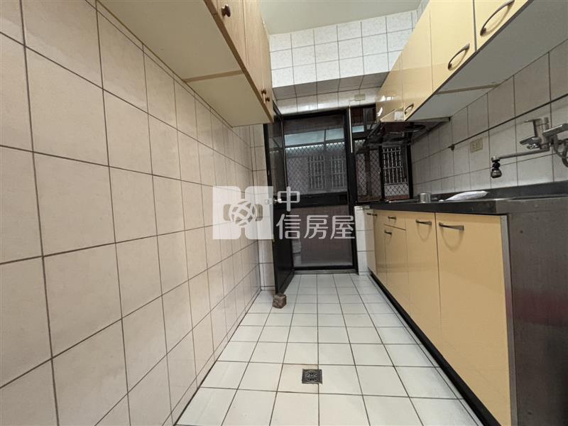 【奔馳】中山芳鄰房屋室內格局與周邊環境