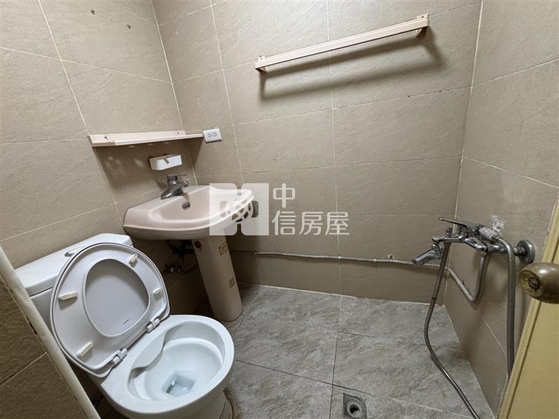 【奔馳】中山芳鄰房屋室內格局與周邊環境