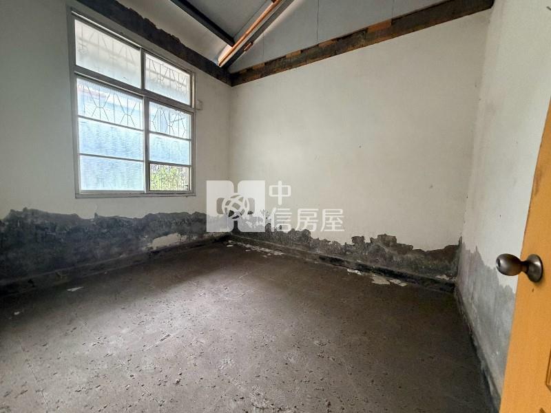 崇倫國中大面寬平房房屋室內格局與周邊環境