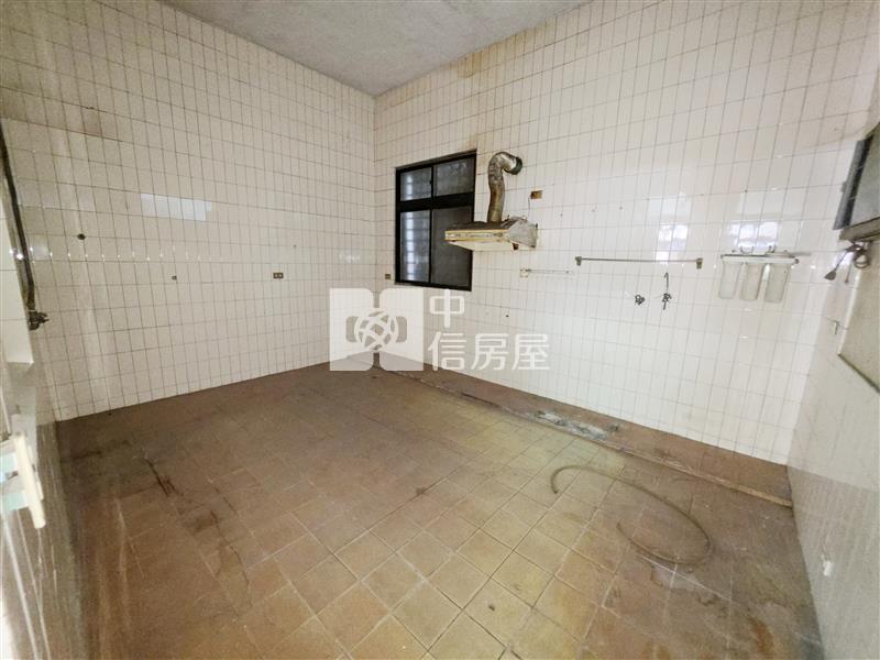 烏日三鐵正新興路透店(專任)房屋室內格局與周邊環境