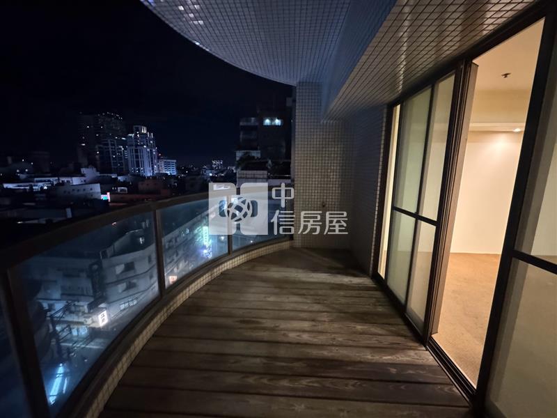 室內58坪雙面採光.SOGO.威尼斯4+1房車房屋室內格局與周邊環境