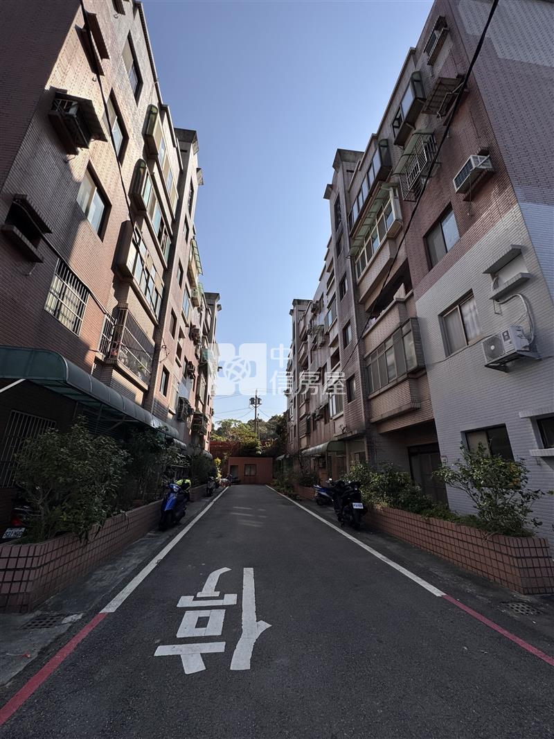 桃源山水三房車位房屋室內格局與周邊環境