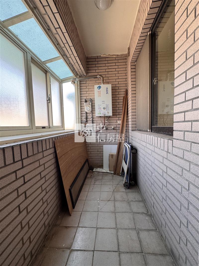 桃源山水三房車位房屋室內格局與周邊環境