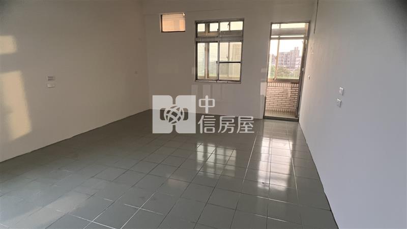臨近新屋市區整新大農舍房屋室內格局與周邊環境