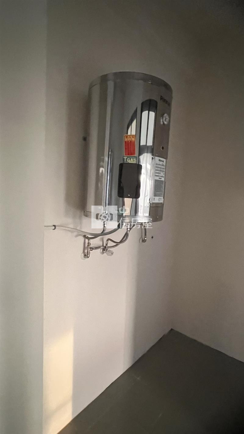 臨近新屋市區整新大農舍房屋室內格局與周邊環境