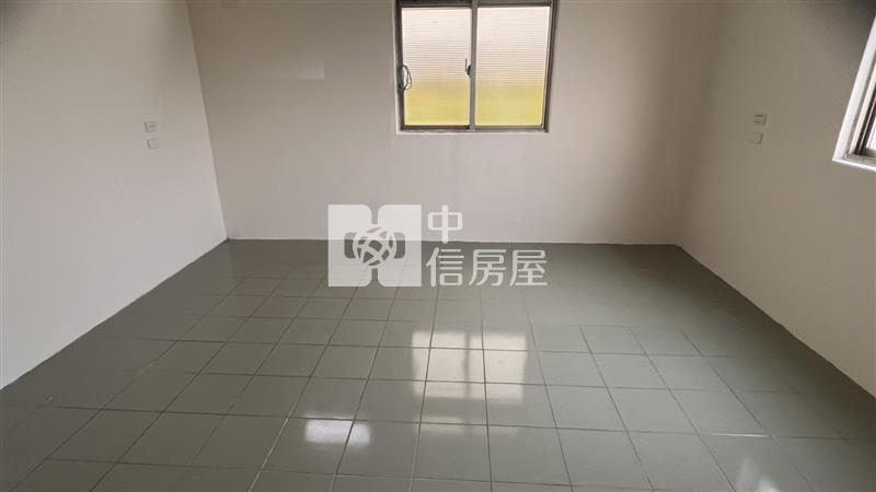 臨近新屋市區整新大農舍房屋室內格局與周邊環境