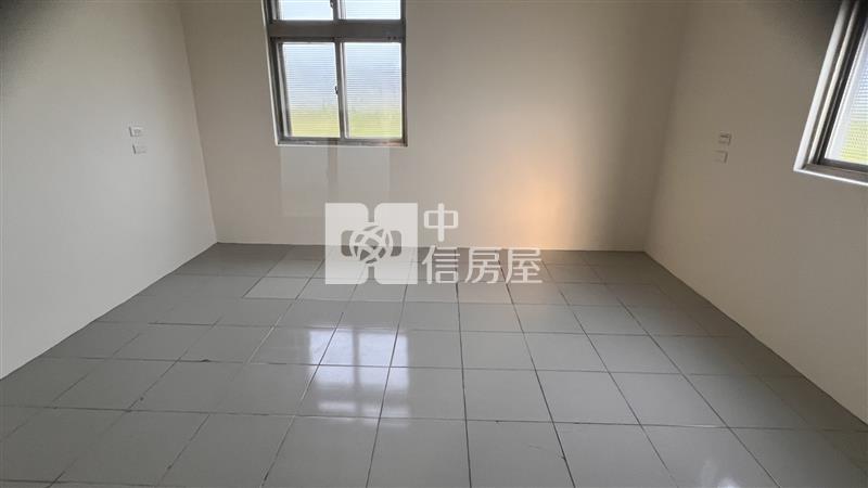 臨近新屋市區整新大農舍房屋室內格局與周邊環境