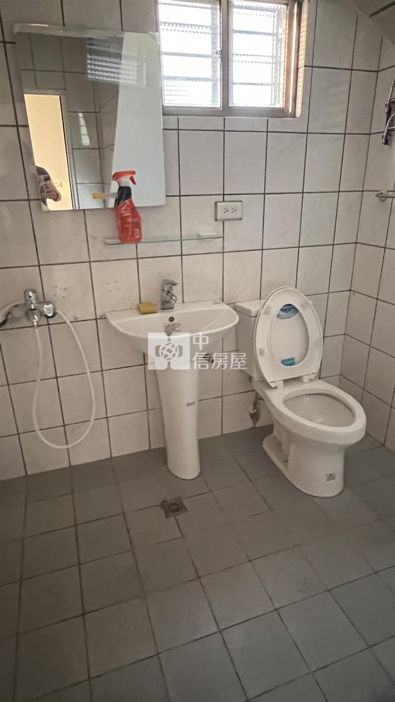 臨近新屋市區整新大農舍房屋室內格局與周邊環境