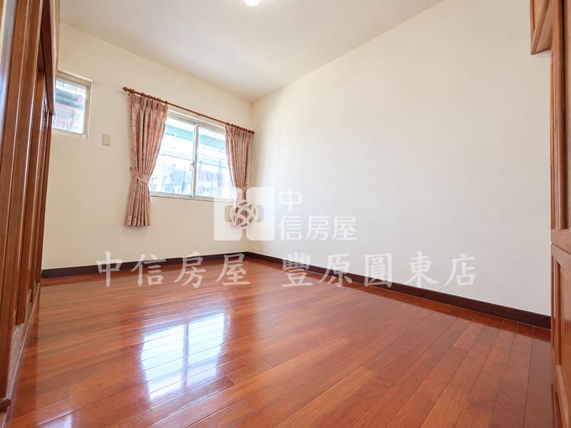 敦華美園房屋室內格局與周邊環境