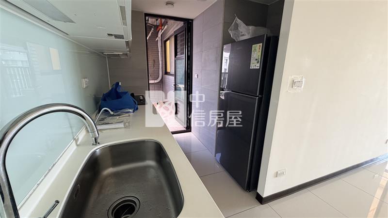【安家】專任-振翔富裔3房車房屋室內格局與周邊環境