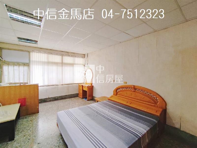 精誠前後有路透天店面房屋室內格局與周邊環境