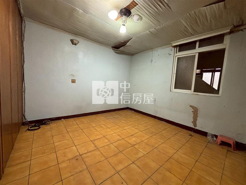 正中豐路旁透店房屋室內格局與周邊環境