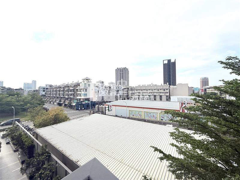 天朵綠園三房車寓房屋室內格局與周邊環境