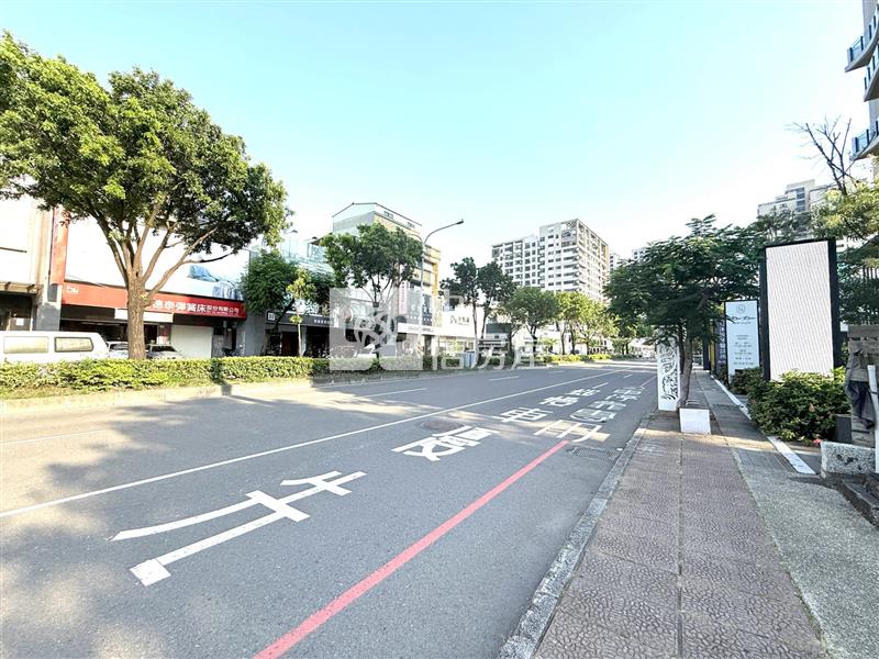天朵綠園三房車寓房屋室內格局與周邊環境