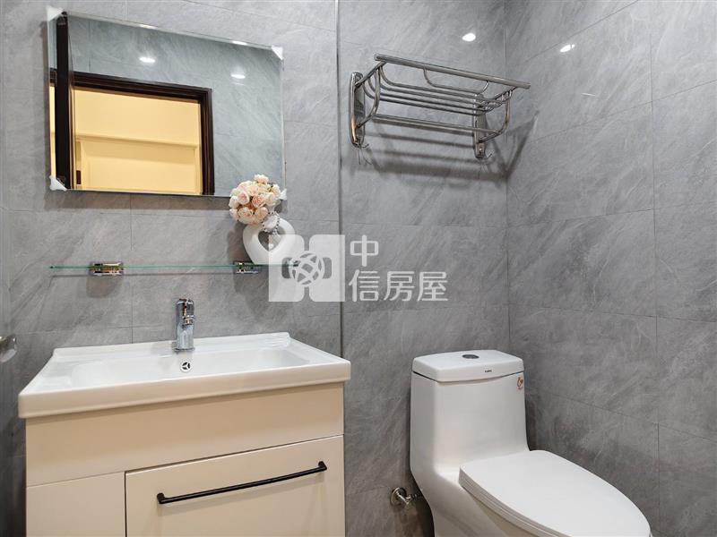 楠梓近台積全翻新1+2樓美寓房屋室內格局與周邊環境