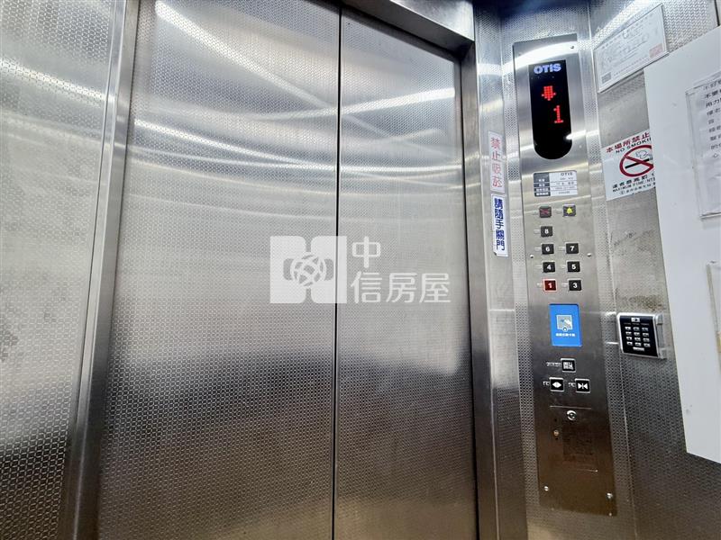 中興大學低總價次頂樓採光套房房屋室內格局與周邊環境