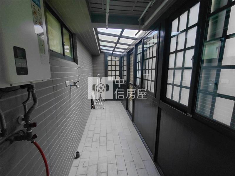一品苑3房車房屋室內格局與周邊環境