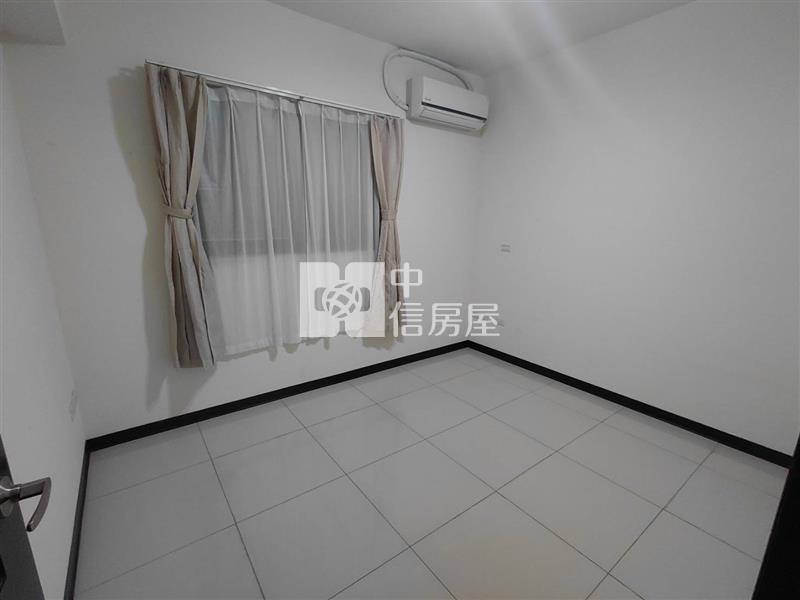 一品苑3房車房屋室內格局與周邊環境