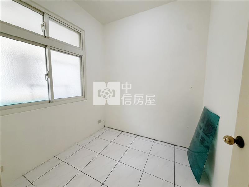 中原商圈公寓二樓精美三房房屋室內格局與周邊環境