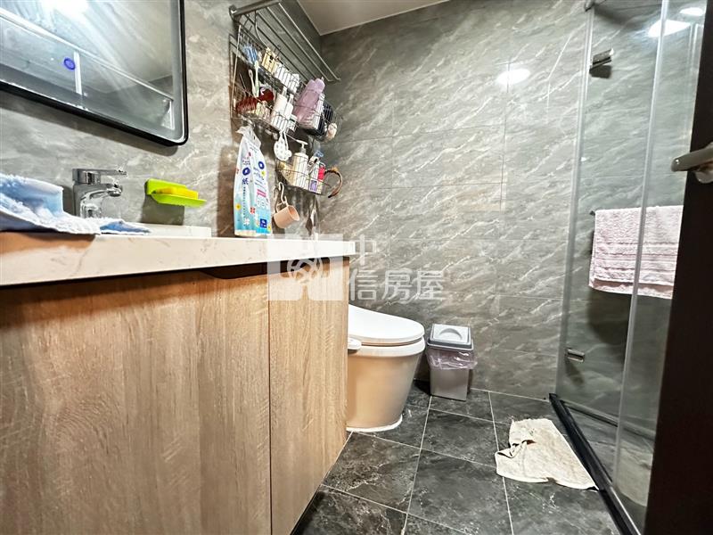 沙鹿重劃區四房平車美屋房屋室內格局與周邊環境
