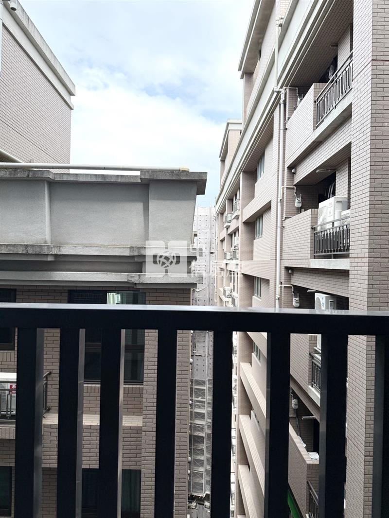 (獨家專賣)549-A7全新丹佛花都2房車【中信王牌二店】房屋室內格局與周邊環境