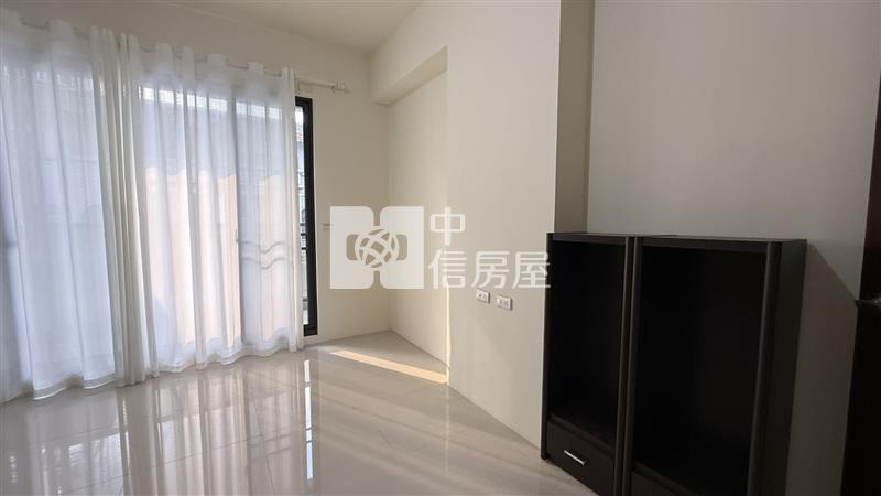 潮州面寬電梯雙車墅房屋室內格局與周邊環境