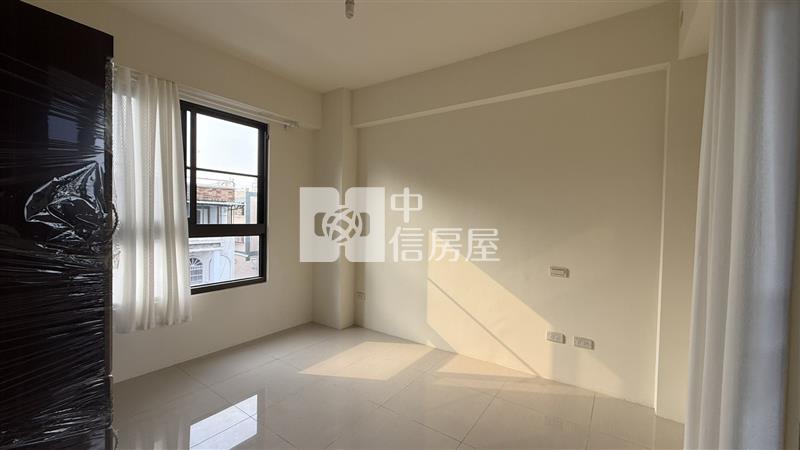 潮州面寬電梯雙車墅房屋室內格局與周邊環境