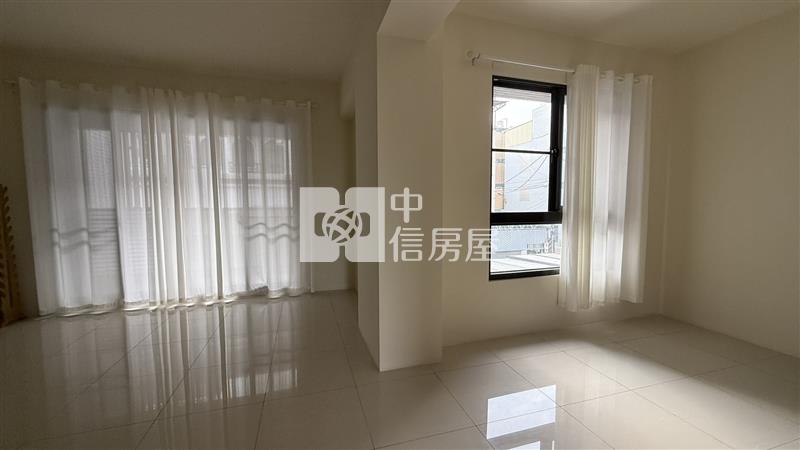 潮州面寬電梯雙車墅房屋室內格局與周邊環境