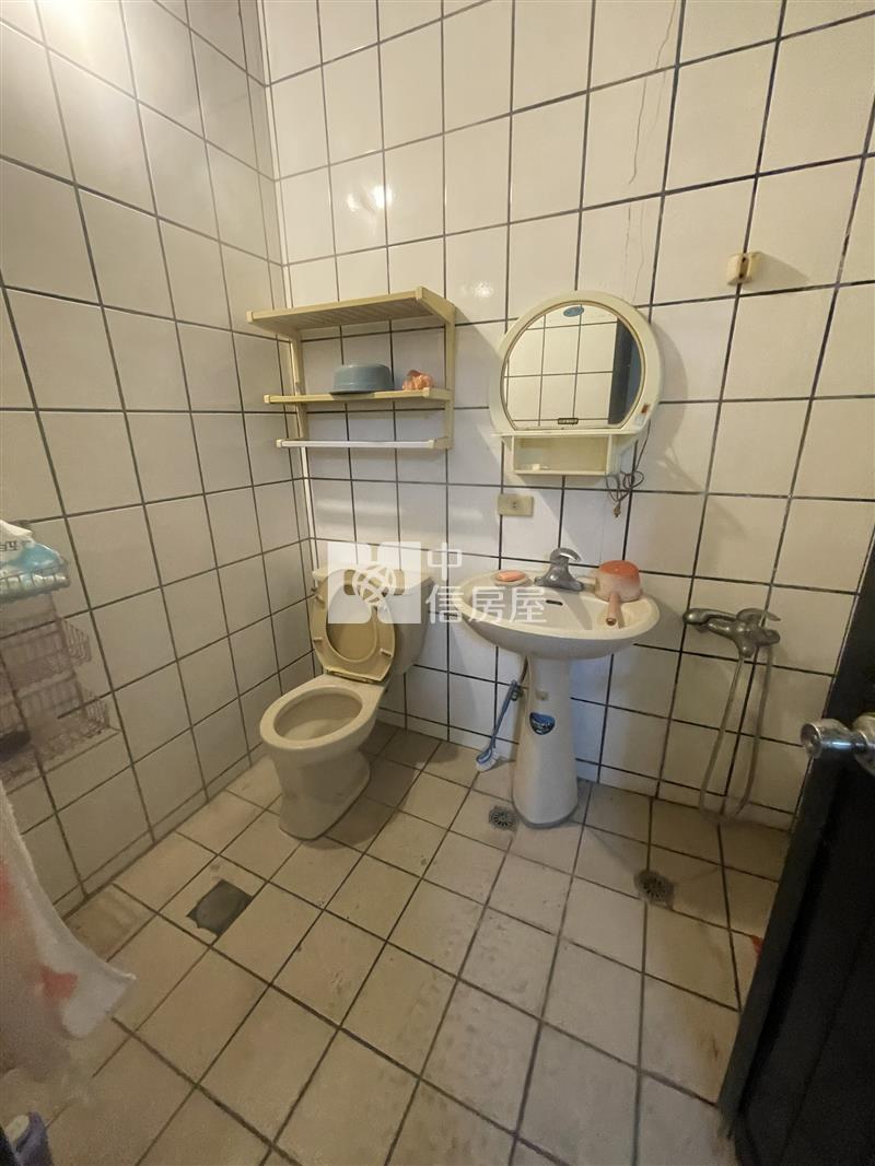 (專)振聲中學透天房屋室內格局與周邊環境