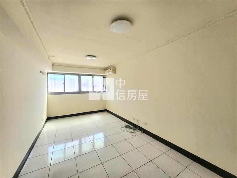 文化國小3+1房車房屋室內格局與周邊環境