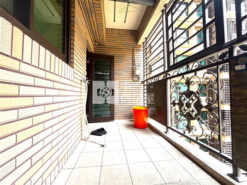 【奔馳】名軒麗景四房雙車位房屋室內格局與周邊環境