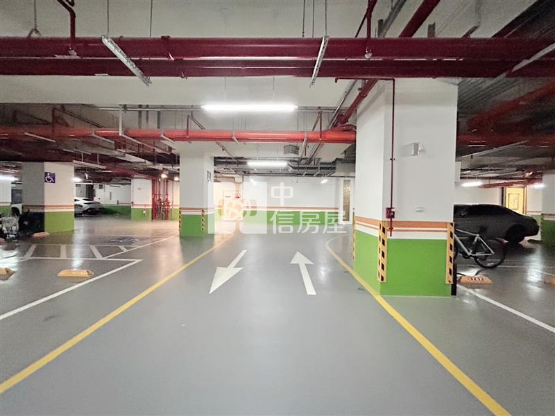SOGO商圈龍騰富御大坪數3+1房雙車房屋室內格局與周邊環境
