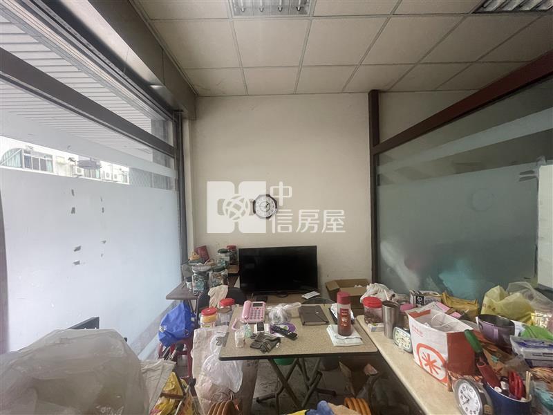 水湳超值店面(專任)房屋室內格局與周邊環境