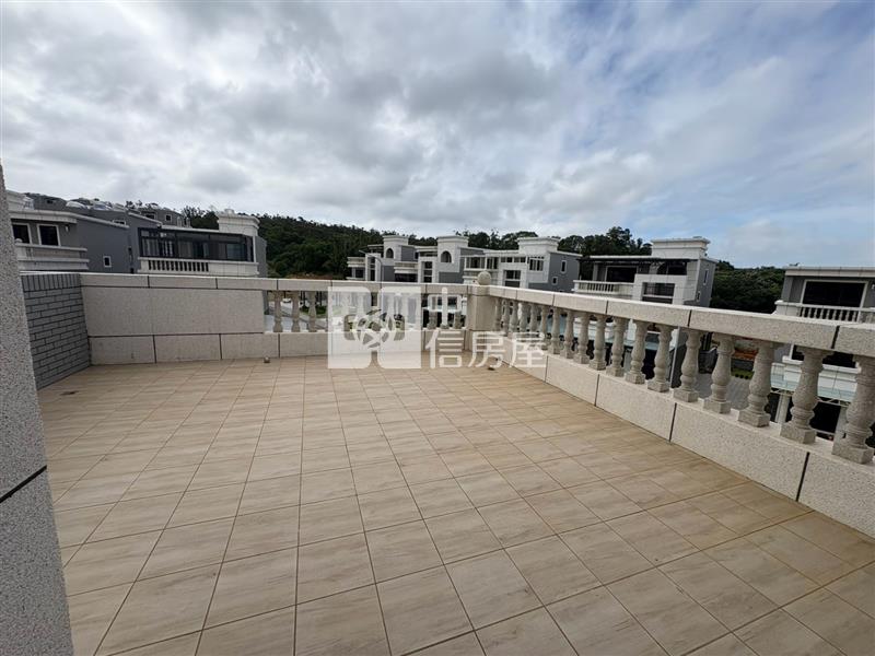 雅典邊間花園別墅房屋室內格局與周邊環境