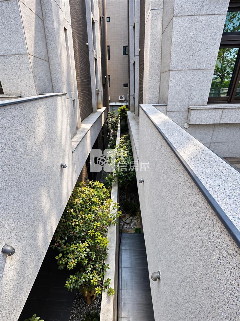 大里全新未住新古典電梯豪墅(B)房屋室內格局與周邊環境