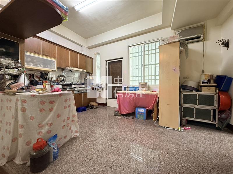 市區建國路稀有釋出邊間美墅(A69)房屋室內格局與周邊環境