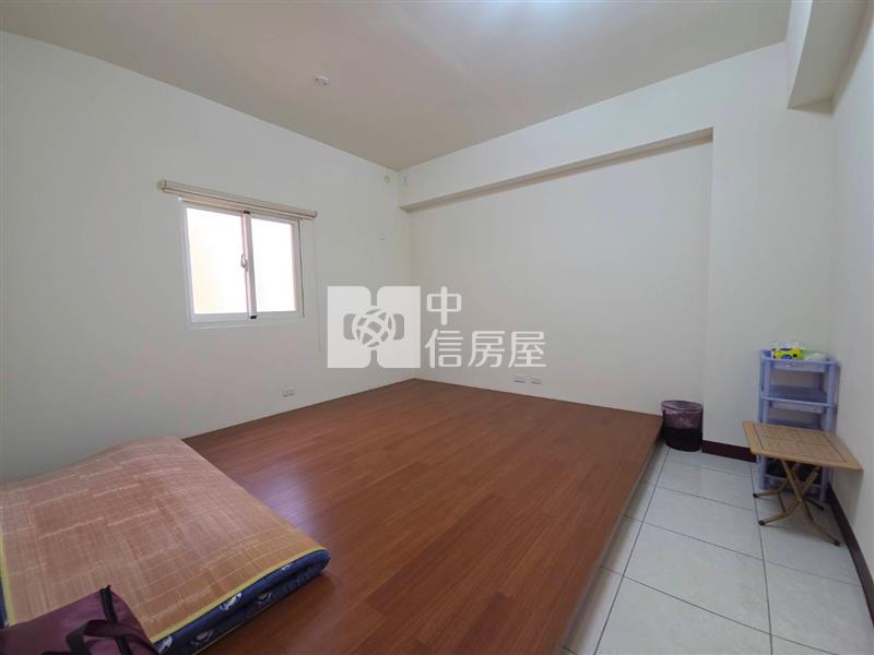 草屯邊間景觀六大房房屋室內格局與周邊環境
